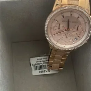 Michael Kors | Accessories | Michael Kors Textured Cream Box  display picture 3